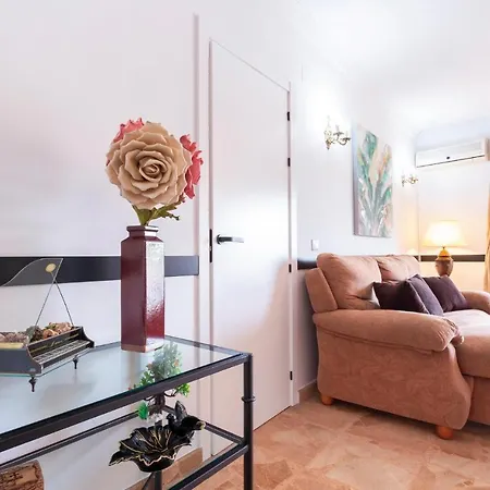 Awesome In With 3 Bedrooms Dom wakacyjny Estepona