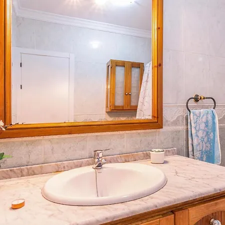 Dom wakacyjny Awesome In With 3 Bedrooms Estepona