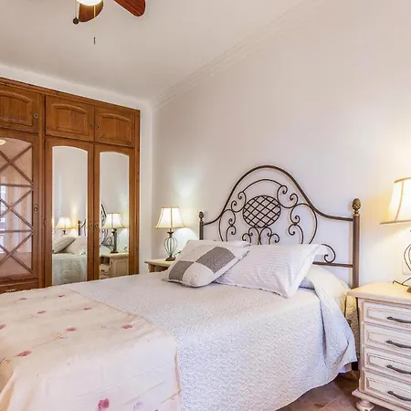 Awesome In With 3 Bedrooms * Estepona